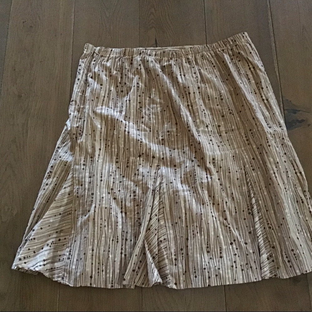 Lightweight cotton full skirt